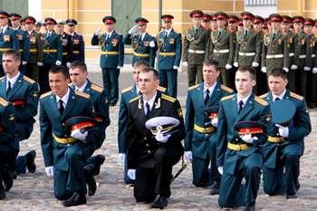 Реферат: Традиции и воинские ритуалы Российской армии